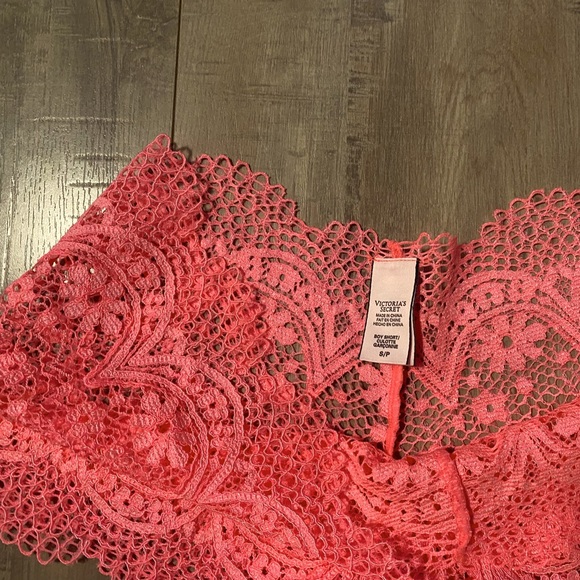 NWOT- VICTORIA’S SECRET SEXY LACE BRALETTE & CHEEKY SHORTS 💕💕 SUPER CUTE!!! - Picture 9 of 9